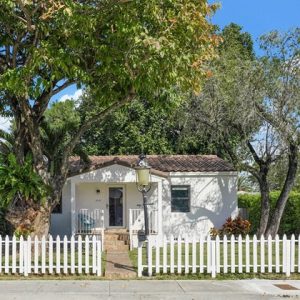 3121 SW 19th Ter , Miami-Dade County, Florida, 33145 Miami - 3 beds house for sale
