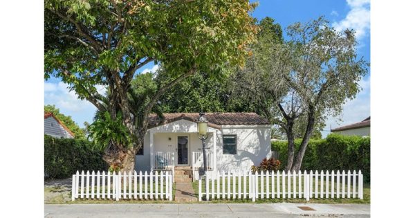 3121 SW 19th Ter , Miami-Dade County, Florida, 33145 Miami - 3 beds house for sale