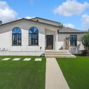 7900 Louise Avenue - 7900 Louise Avenue, Los Angeles County, California, 91325 Northridge - 4 beds detached house for sale