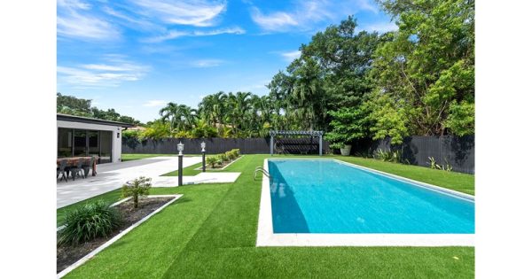 941 NE 83rd St, Miami-Dade County, Florida, 33138 Miami - 3 beds house for sale