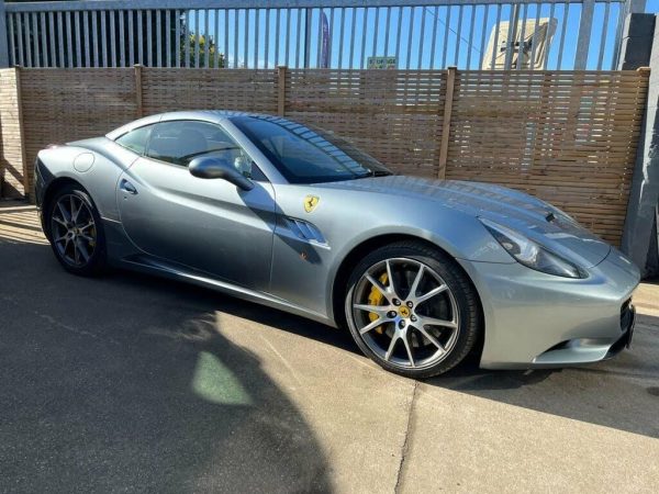 Ferrari California 4.3 2 PLUS 2 2d 460 BHP