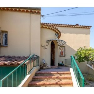House for sale, Les Pomarels district, in Saint-Laurent-du-Var, France - Allée des Pomarels, 06700 St-Laurent-du-Var - 5 beds detached house for sale