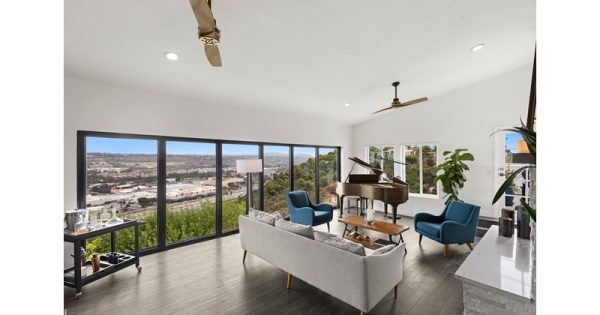 Luxury Villa with floor to ceiling panoramic views in coveted University - 1414 Franciscan Way, San Diego, CA 92116, USA, 92116 San Diego - 6 beds private mansion for sale