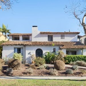 Mediterranean, Residential Income - Los Angeles, CA - 148 S Mansfield Ave, 90036 Los Angeles - 6 beds house for sale