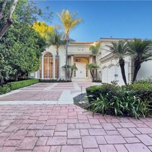 Mediterranean, Single Family Residence - Beverly Hills, CA - 710 N Rodeo Drive, 90210 Beverly Hills - 6 beds house for sale