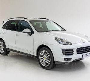 Porsche Cayenne Diesel Platinum Edition for sale in Umhlanga - ID: 27107554