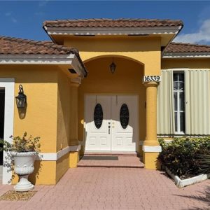 Single Family Residence, Detached,Two Story - Miami, FL - 16339 SW 95th Ln, 33196 Miami - 3 beds house for sale