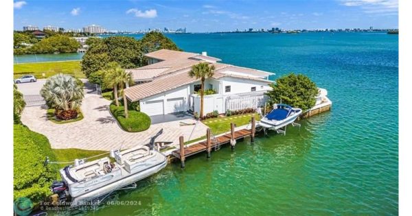 1290 NE 83rd St, 33138 Miami - House for sale