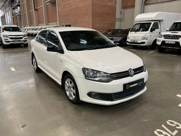 2013 VOLKSWAGEN POLO 1.6 COMFORTLINE