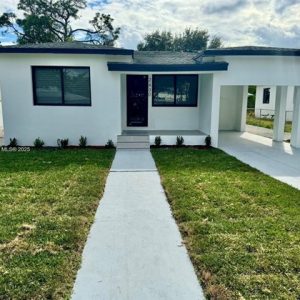 Detached,One Story, Single Family Residence - Miami, FL - 2430 NW 68th St, 33147 Miami - 4 beds house for sale