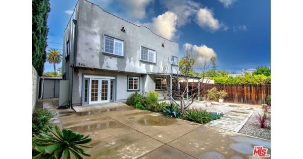 Residential Income - Los Angeles, CA - 743 N Las Palmas Ave, 90038 Los Angeles - 5 beds house for sale