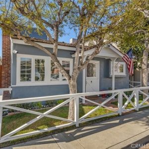 Single Family Residence, Bungalow - Newport Beach, CA - 221 Abalone Avenue, 92662 Newport Beach - 4 beds house for sale