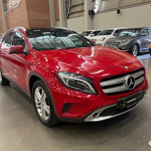 2015 MERCEDES-BENZ GLA 220 CDI A/T 4MATIC