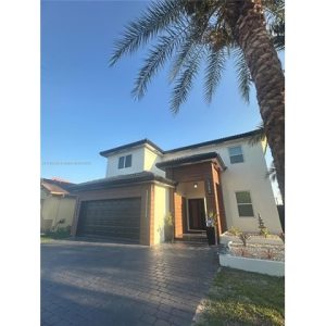 Single Family Residence, Two Story - Miami, FL - 15684 SW 9th Ter, 33194 Miami - 4 beds house for sale