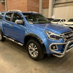 2017 ISUZU KB 300 D-TEQ LX A/T P/U D/C
