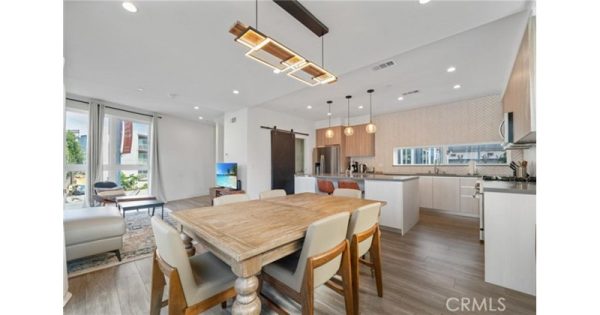 5508 W Olympic Boulevard, - 5508 W Olympic Boulevard,, 90036 Los Angeles - 2 beds house for sale