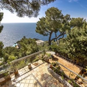 Eze, Cap Estel, unique position for this villa to renovate - Mer d'Eze, 06360 Èze - House for sale