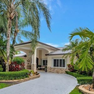 One Story, Single Family Residence - Miami, FL - 15430 SW 115th Ter, 33196 Miami - 4 beds house for sale