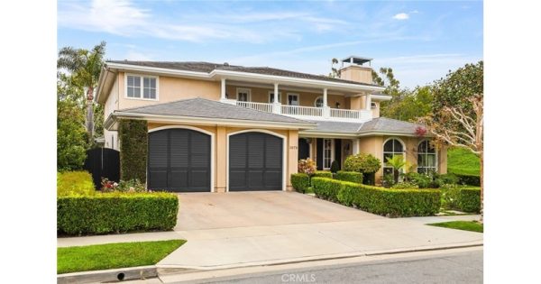 Single Family Residence, Custom Built - Newport Beach, CA - 1978 Port Laurent Place, 92660 Newport Beach - 5 beds house for sale