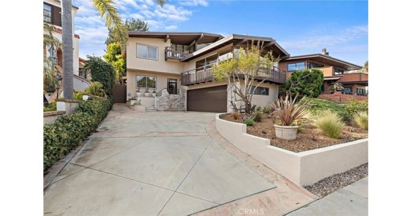 Single Family Residence - Laguna Beach, CA - 159 Crescent Bay Drive, 92651 Laguna Beach - 4 beds house for sale