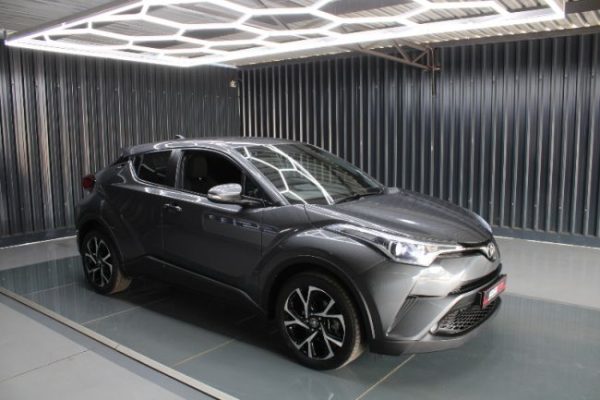 Used 2019 Toyota C-HR 1.2T Plus auto for sale in Pretoria Gauteng - ID: 302-114911