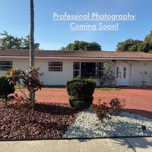 9875 SW 26th Ter, 33165 Miami - 5 beds house for sale
