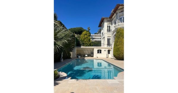 House for sale, Cannes, in Cannes, France - 06400 Cannes - 6 beds villa for sale