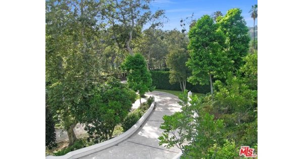 Los Angeles International Airport, Los Angeles, CA, 90265 Los Angeles - 8 beds villa for sale