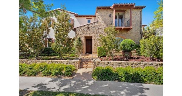 Mediterranean, Single Family Residence - Irvine, CA - 95 Sunset Cove, 92602 Irvine - 4 beds house for sale