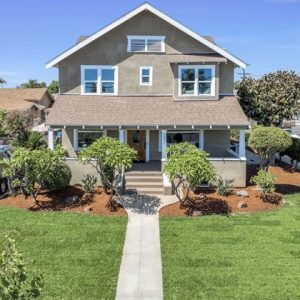 Craftsman Charm with Modern Flair - 2851 Guirado Street, 90023 Los Angeles - 5 beds house for sale