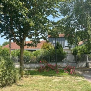 House for sale, 2 Bis Av. du Cadoret, in Fouras, France - 2 Bis Av. du Cadoret, 17450 Fouras - 6 beds house with flats for sale