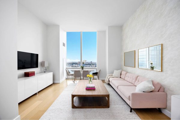 15 HUDSON YARDS #39D, Manhattan, NY 10001 – RLS20036398 - Anthony J...