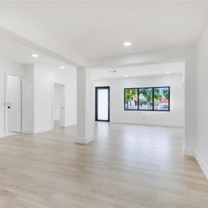 1884 SW 16th St - 1884 SW 16th St, 33145 Miami - 4 beds house for sale
