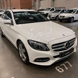 2015 MERCEDES-BENZ C200 AVANTGARDE A/T