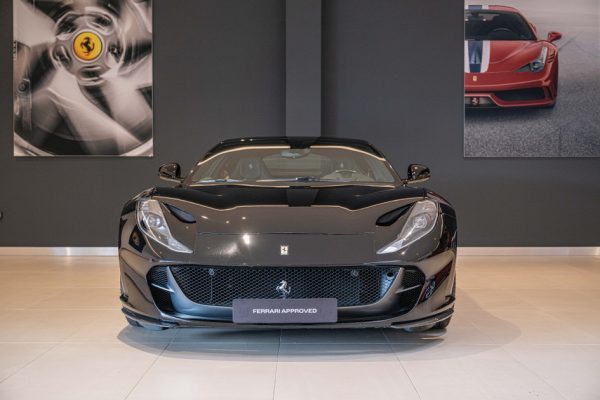 2018 812 Superfast for Sale in Villeneuve d'Ascq France | Ferrari Approved