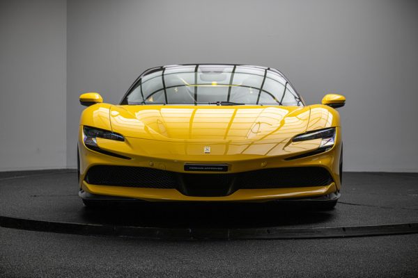 2022 SF90 Spider for Sale in Paris | Ferrari Approved