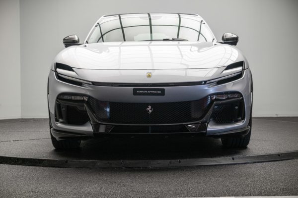 2024 Purosangue for Sale in Paris | Ferrari Approved