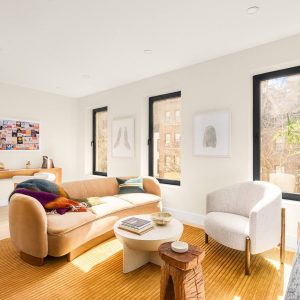 221 E 48th Street #2, Manhattan, NY 10017-1559 – RLS20037522 - Anth...