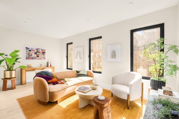 221 E 48th Street #2, Manhattan, NY 10017-1559 – RLS20037522 - Anth...