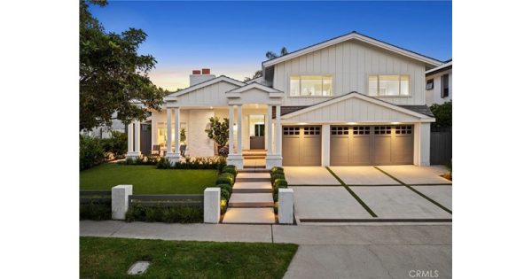 Cape Cod, Single Family Residence - Newport Beach, CA - 1969 Port Dunleigh Circle, 92660 Newport Beach - 5 beds house for sale