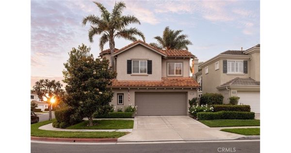 Single Family Residence - Newport Beach, CA - 1415 Sea Ridge Drive, 92660 Newport Beach - 3 beds house for sale