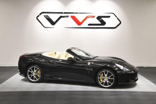 Used 2010 FERRARI CALIFORNIA for sale