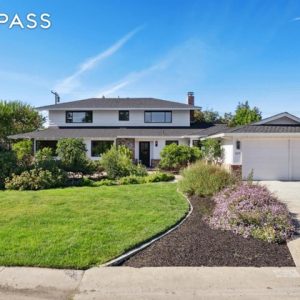 1671 Ben Roe Dr, 94024 Los Altos - 6 beds house for sale