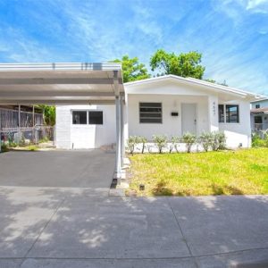 Duplex - Miami, FL - 4647 NW 15th Ct, 33142 Miami - 4 beds house for sale